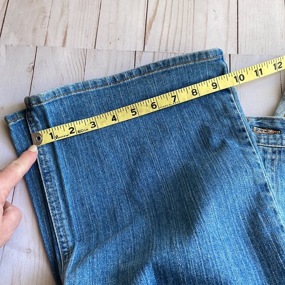 Women’s Eddie Bauer Boot Cut Jeans - See Pictures for Measurements - Picture 6 of 7